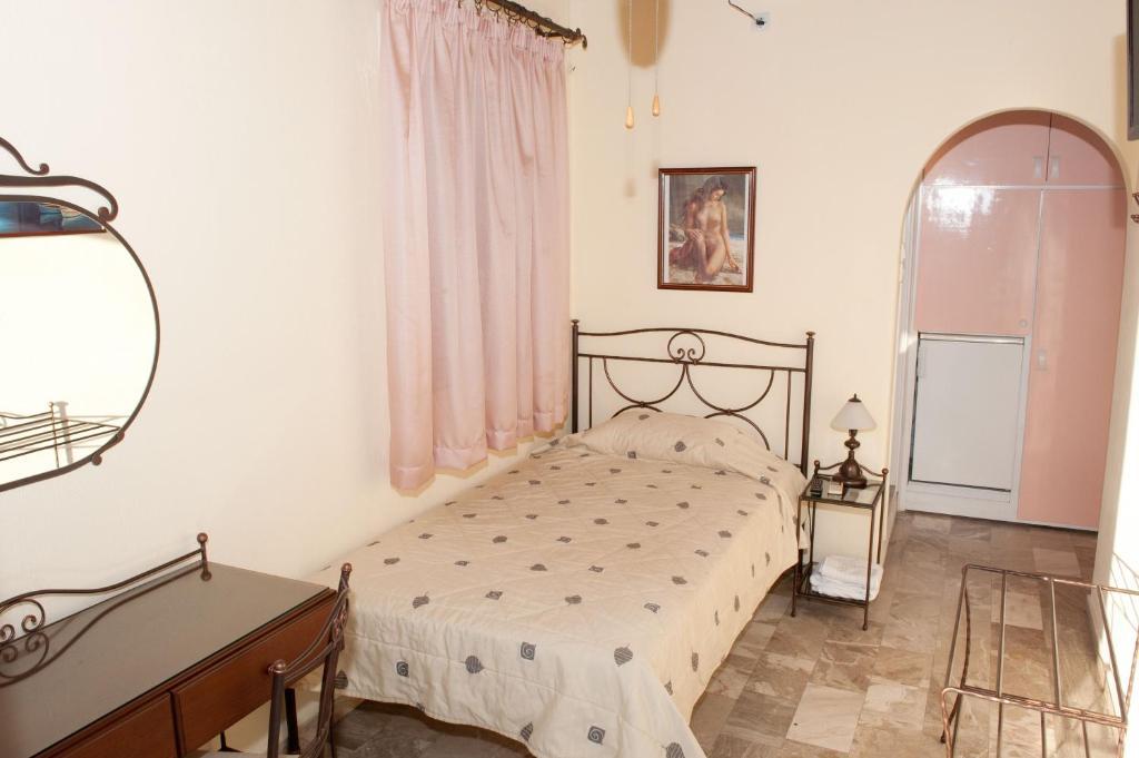 Vana Holidays Ornos  Phòng bức ảnh