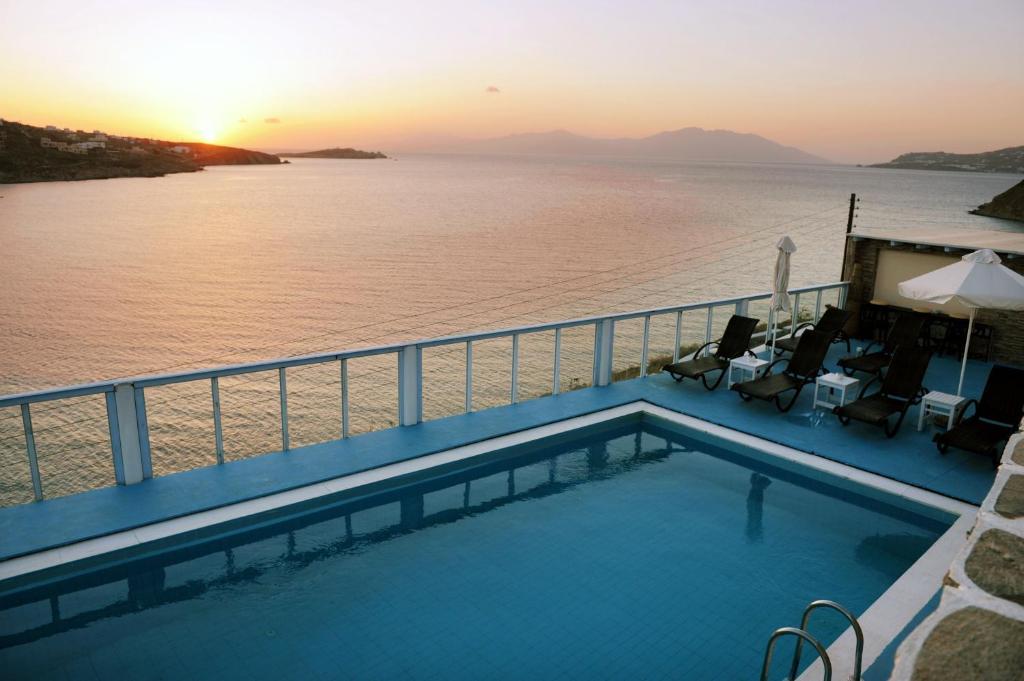 Vana Holidays Ornos  Ngoại thất bức ảnh