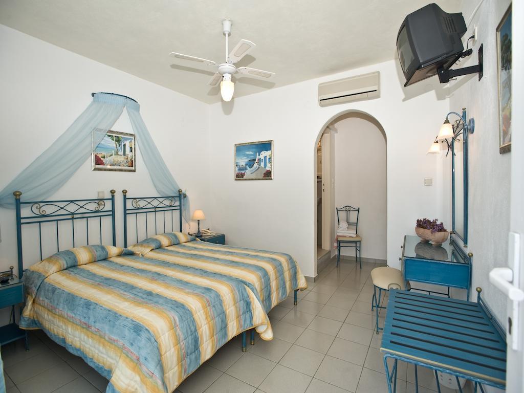 Vana Holidays Ornos  Phòng bức ảnh