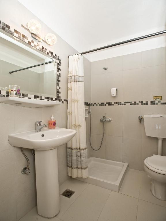 Vana Holidays Ornos  Phòng bức ảnh