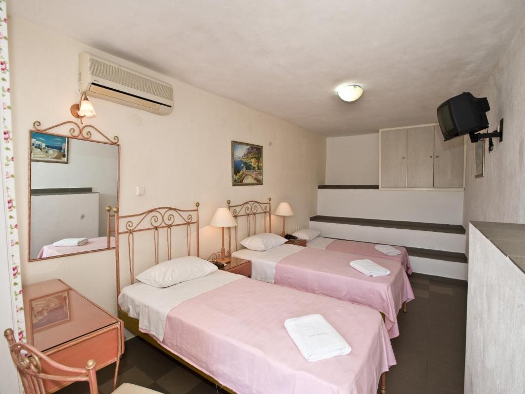 Vana Holidays Ornos  Phòng bức ảnh