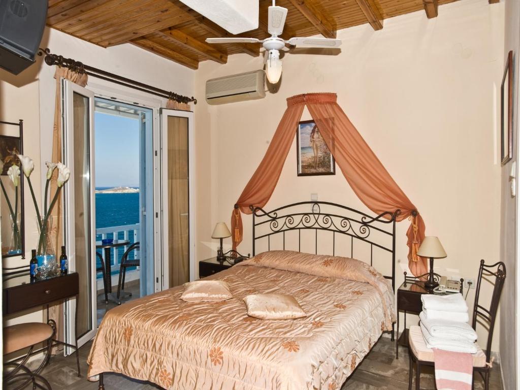 Vana Holidays Ornos  Phòng bức ảnh