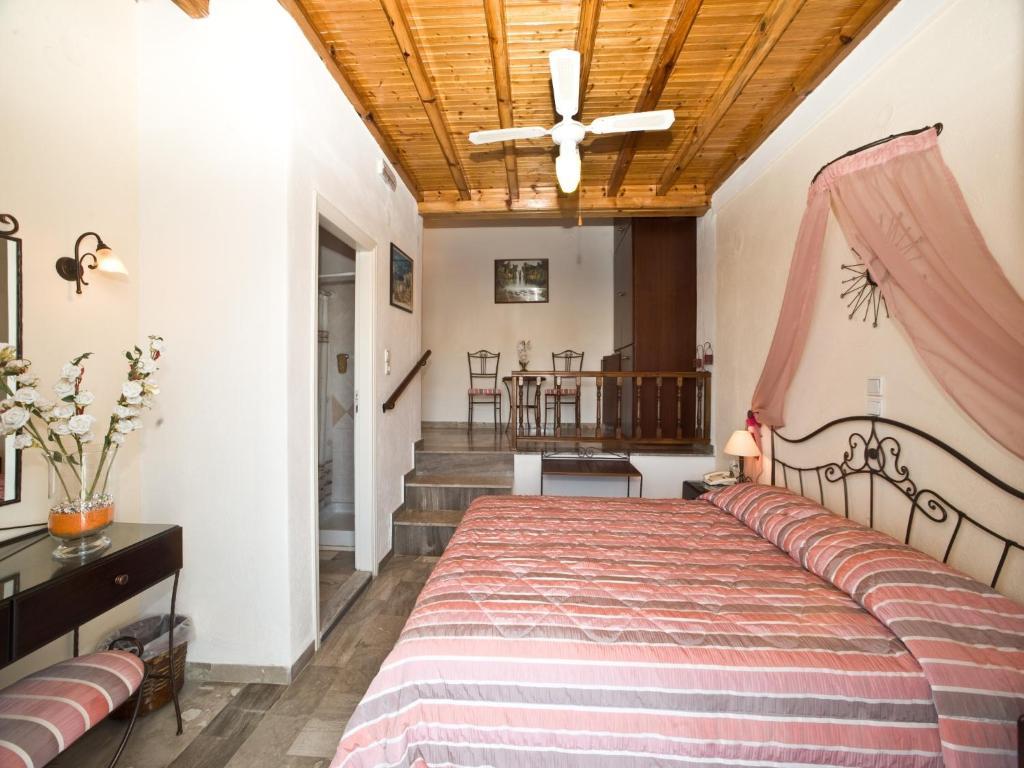 Vana Holidays Ornos  Phòng bức ảnh